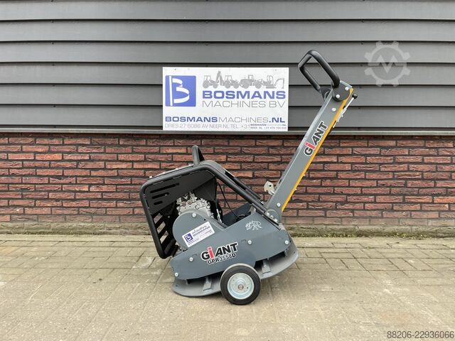 Giant GPR3558D vibratory plate NEW GIANT GPR3558D trilplaat NIEUW