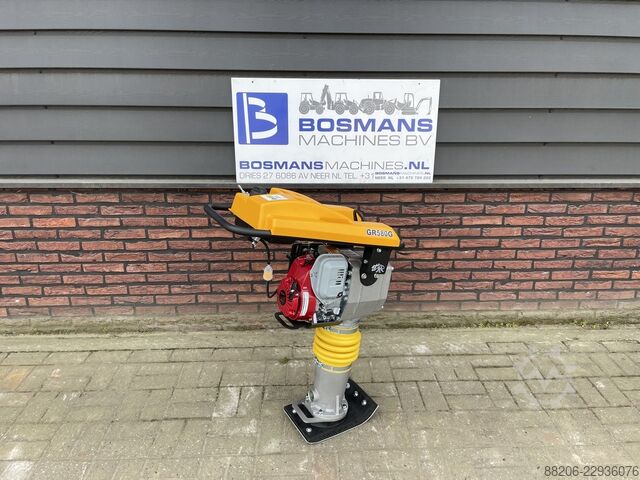 Giant GR580 G vibrating tamper NEW GIANT GR580 G trilstamper NIEUW