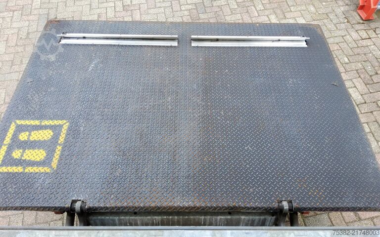 Suitcase Renault D SERIE 280.18 - 88-BTH-1 - DTI 8 - BAKWAGEN - ...