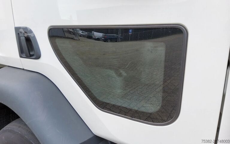 Suitcase Renault D SERIE 280.18 - 88-BTH-1 - DTI 8 - BAKWAGEN - ...