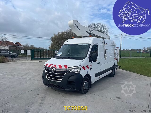 Lifting platform Renault Master 145.35 Nacelle