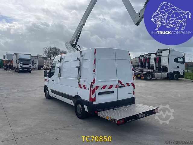 Lifting platform Renault Master 145.35 Nacelle