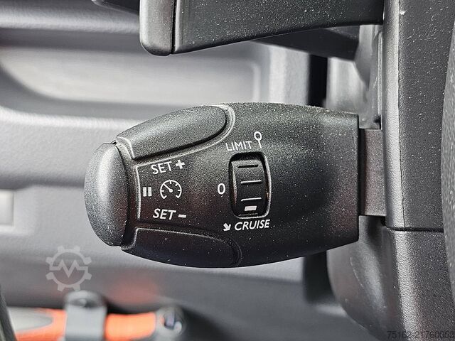 High-roof van OPEL VIVARO 2.0 ac automaat EURO6