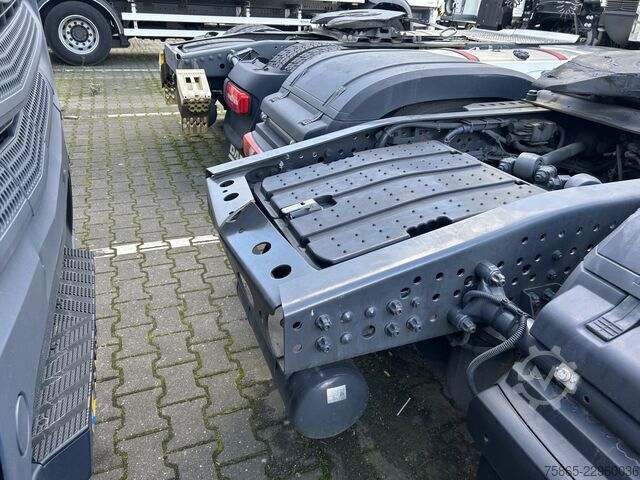 Standard-SZM Mercedes-Benz Actros 1845 Gigaspace / Tacho V2 / 391 dkm / Bl...