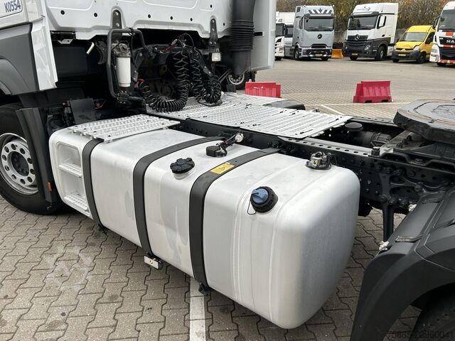 Standard-SZM Mercedes-Benz Actros 1845 Gigaspace / Tacho V2 / 371 dkm / Bl...