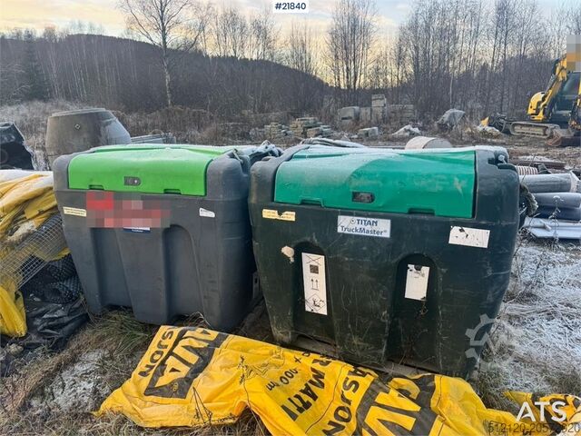 Construction equipment dieseltanker med Pumpe.