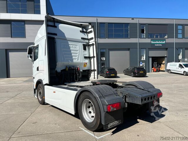 Standard-SZM Iveco S-WAY 490 / Intarder / 2x Tank / New Tyres