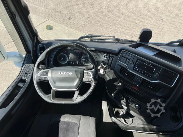 Standard-SZM Iveco S-WAY 490 / Intarder / 2x Tank / New Tyres