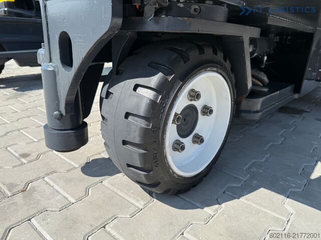 4-way forklift Combilift C5000E / TRIPLEX 8300MM WIDE POSITIONER