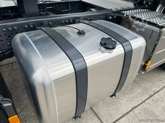 Standard-SZM Mercedes-Benz Actros 3348 S 6x4 Tractor Head