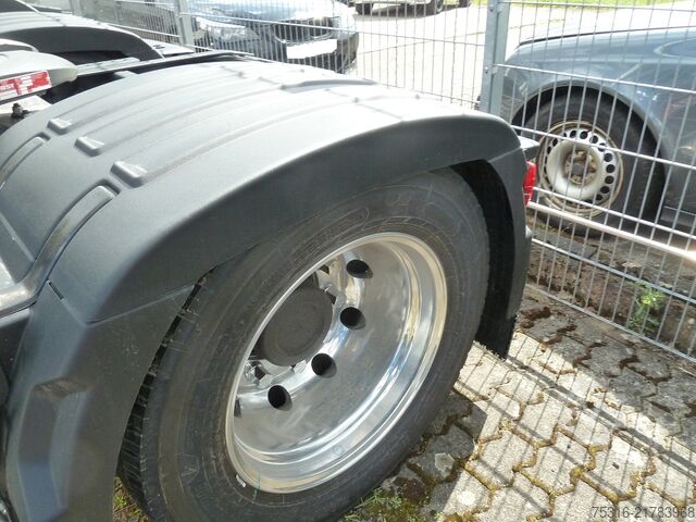 Standard tractor unit Renault 480 MEGA