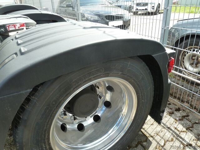 Standard tractor unit Renault 480 MEGA