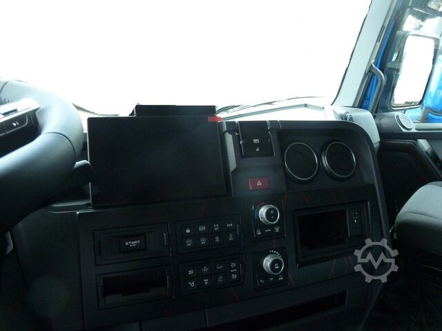 Standard tractor unit Renault 480 MEGA