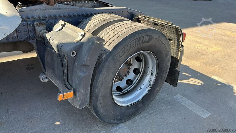 Standard tractor Volvo FH 440 (GOOD CONDITION / BONNE ETAT)