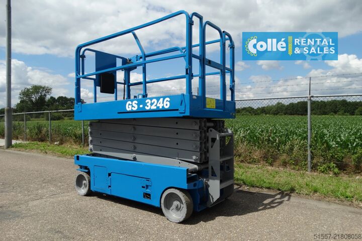 Scissor lift Genie GS 3246 | 2012