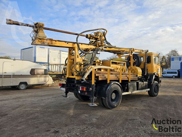 Soil drill IVECO 180-25