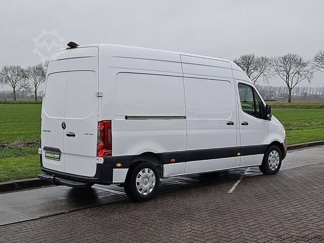 High-roof van MERCEDES-BENZ SPRINTER 215 ac automaat EURO6