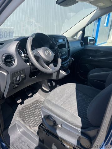 Panel van MERCEDES-BENZ Vito 114 LANG KLIMA TEMPOMAT SCHRÄNKE/REGALE AHK