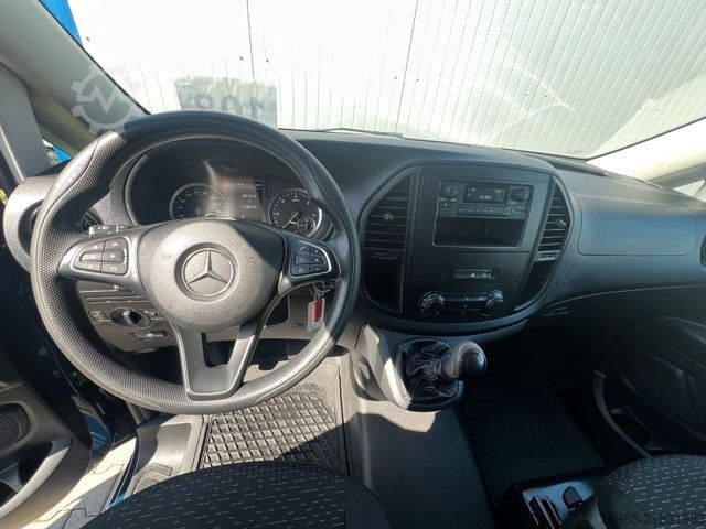 Panel van MERCEDES-BENZ Vito 114 LANG KLIMA TEMPOMAT SCHRÄNKE/REGALE AHK