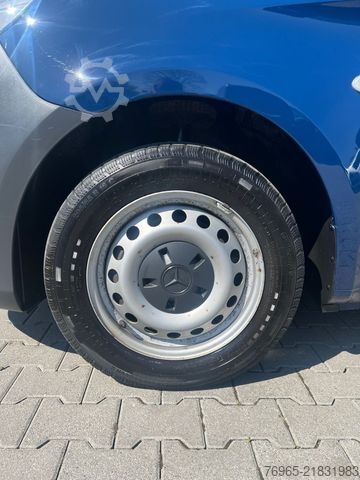 Panel van MERCEDES-BENZ Vito 114 LANG KLIMA TEMPOMAT SCHRÄNKE/REGALE AHK