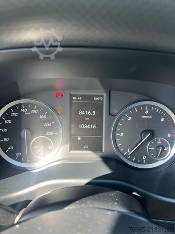 Panel van MERCEDES-BENZ Vito 114 LANG KLIMA TEMPOMAT SCHRÄNKE/REGALE AHK