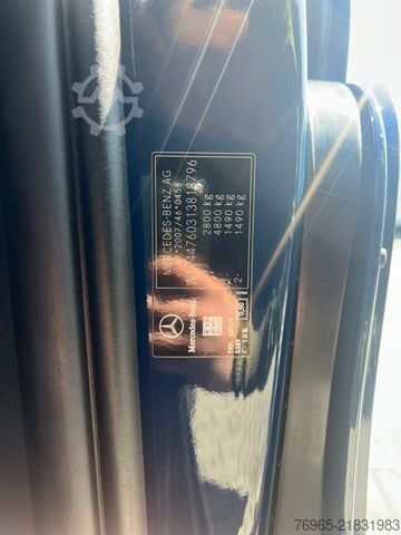 Panel van MERCEDES-BENZ Vito 114 LANG KLIMA TEMPOMAT SCHRÄNKE/REGALE AHK