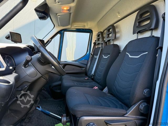 Curtain sider van IVECO Daily 72-210 MAXI PRITSCHE + SCHIEBEPLANE AC AHK