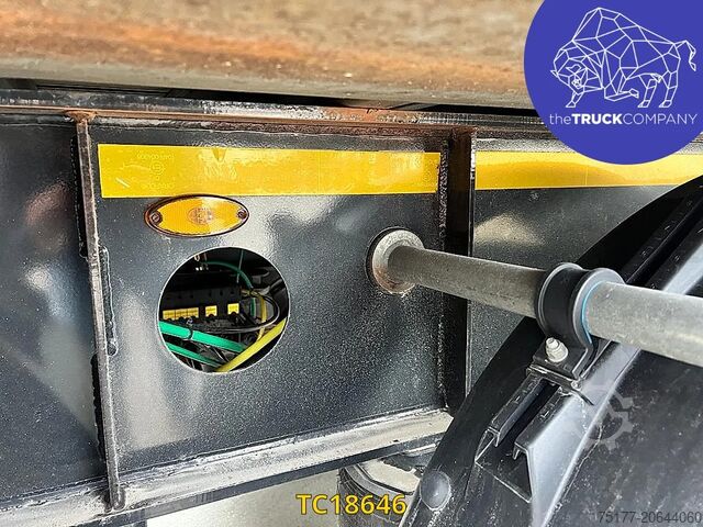 Container transportation Hoet Trailers + Caisse Libner 2018