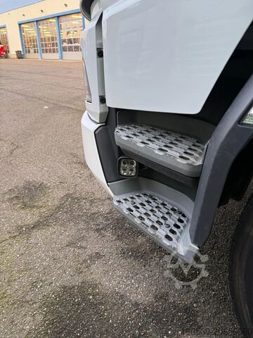 Container transport (hook-lift system) DAF XD 450 FAN  6x2 Road  with HYVA Loader 20-6.2-S...