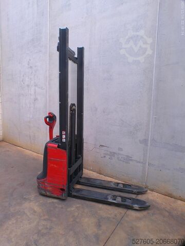 Stacker Linde L 10