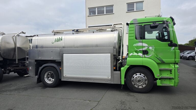 LKW mit Tankaufbau MAN TGS 18.440 4x2  Rechtslenker