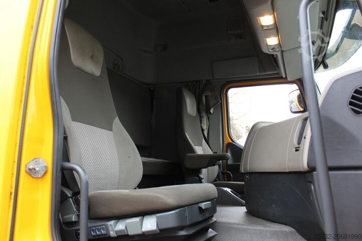 Box truck Renault Premium 380DXi  BDF Schlafkabine LBW AHK 298 TKm