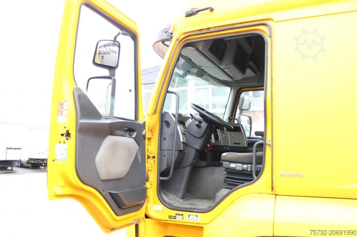 Box truck Renault Premium 380DXi  BDF Schlafkabine LBW AHK 298 TKm