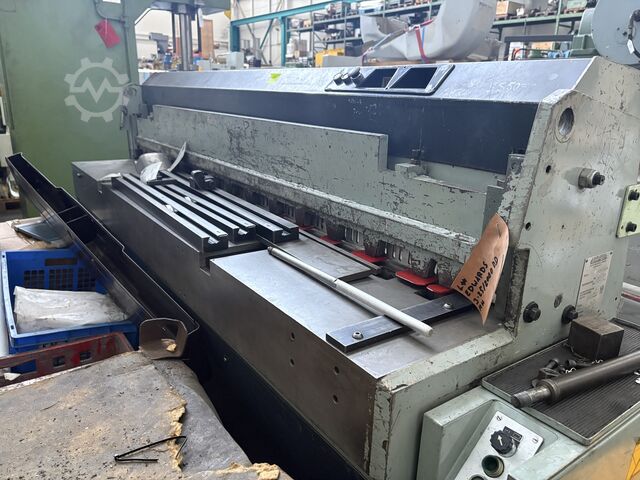 Guillotine shear – mechanical EDWARDS 3.25 / 2000 DD
