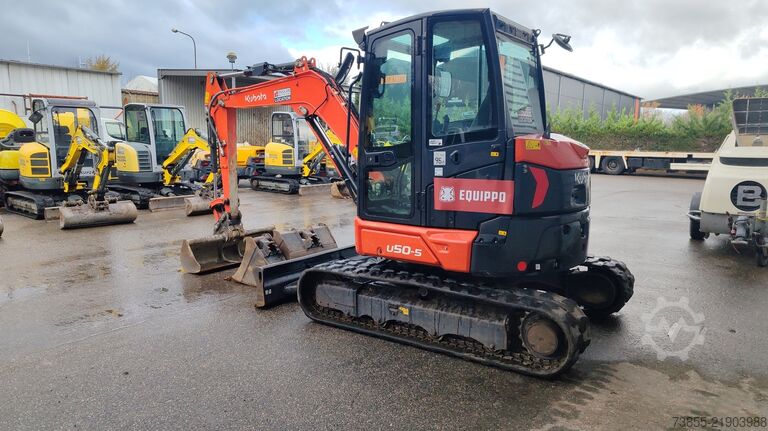 Mini Excavator  < 7t Kubota U50.5 S with 3 excavator buckets