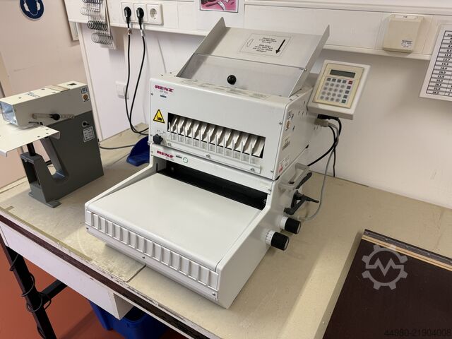 Closing machine with automatic feeder RENZ ECL 360  + WP 300