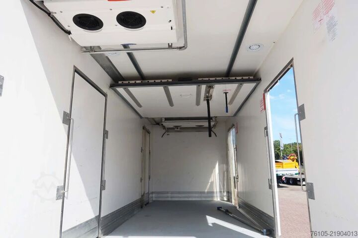 Refrigerated/freezer transport Iveco EuroCargo 120 El 210L Carrier Supra 850 MT Koel...