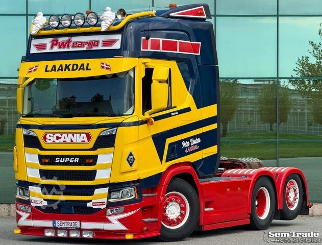 Standard tractor unit SCANIA R560 SUPER FULL OPTIONS PTO + HYDRAULICS SPECIAL