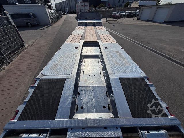 Low loader semitrailer MÜLLER-MITTELTAL Tieflader TS3-RM ML30,0 mit Radmulden Lenkachse