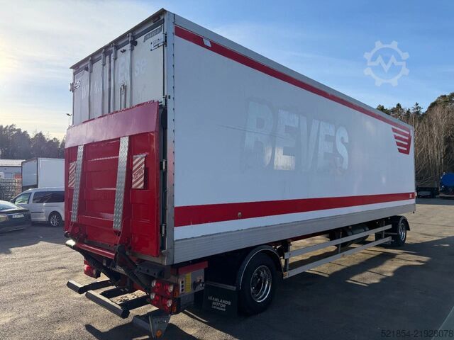 Refrigerated/frozen transport Närko REF-trailer with Thermoking, 2008