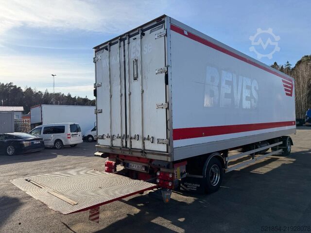 Refrigerated/frozen transport Närko REF-trailer with Thermoking, 2008