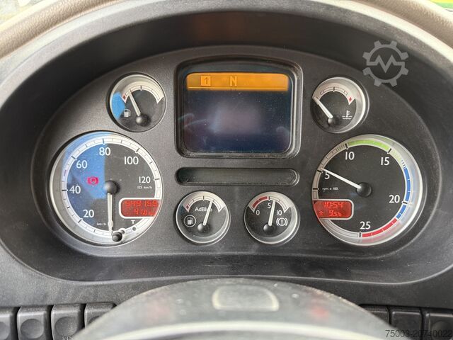 Standard SZM Daf XF105 460 4X2 Comfort Cab