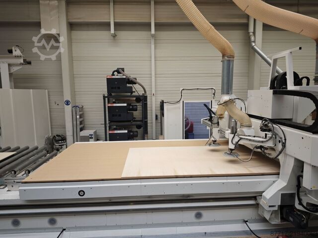 CNC Nesting machine with MATRIX-table HOMAG CENTATEQ N-800