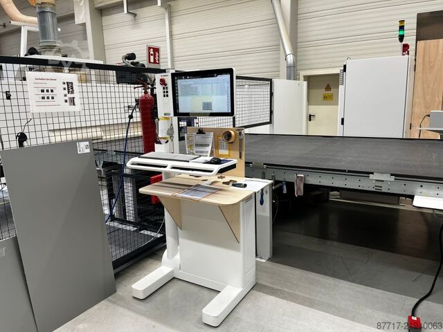 CNC Nesting machine with MATRIX-table HOMAG CENTATEQ N-800