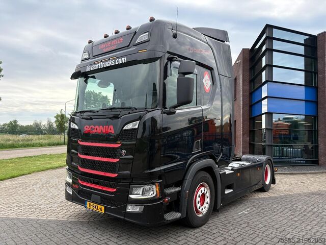 Standard tractor Scania R450 Retarder / 2 Tanks / NL Truck / APK-TÜV 12...