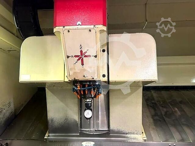 Vertikales Bearbeitungszentrum Hedelius C60P-2000