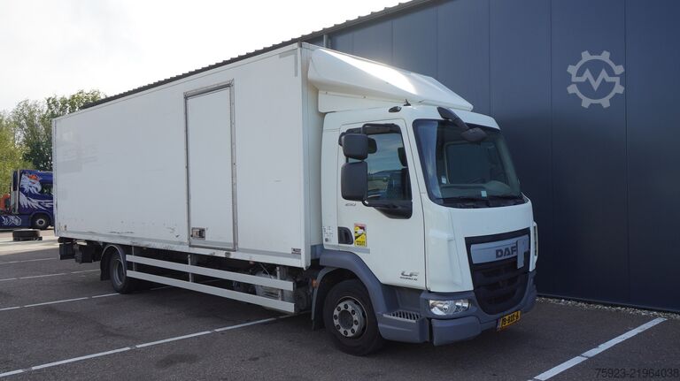 Suitcase DAF LF 210 CLOSED BOX 482.000KM