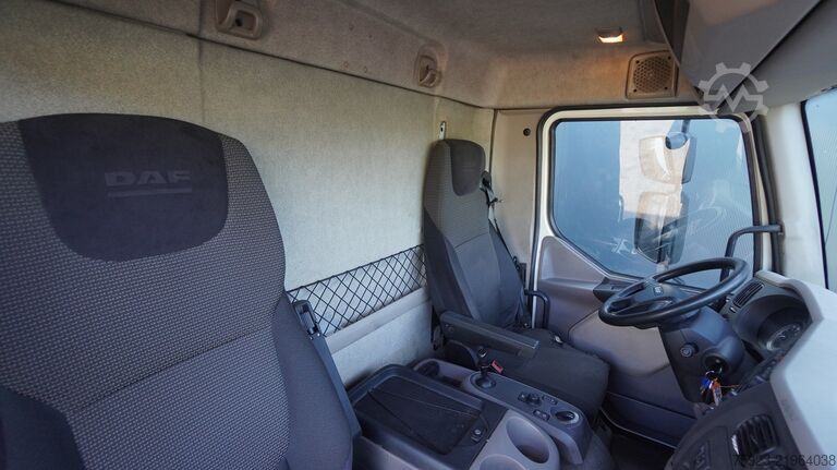 Suitcase DAF LF 210 CLOSED BOX 482.000KM