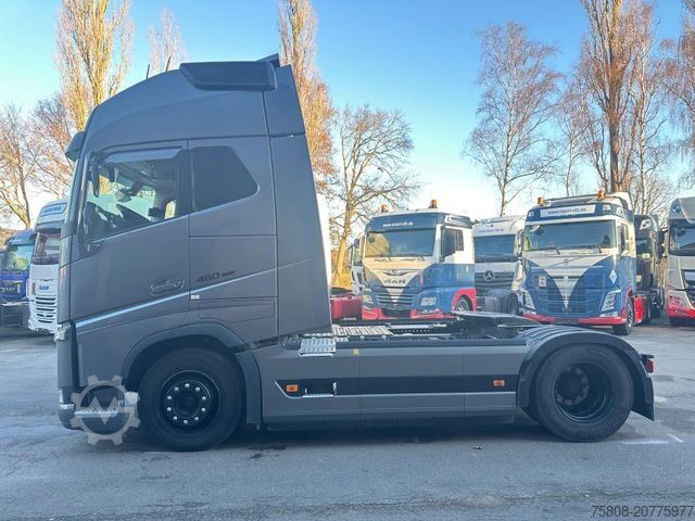 Standard tractor unit VOLVO FH460 Globetrotter XL I Park ACC 2 Tanks Leder