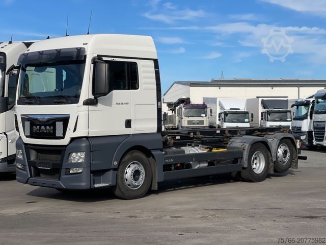 Truck chassis MAN TGX 26.400 XLX / INTARDER / SCHALTER / Nebenantr